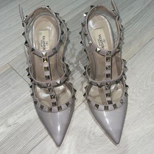 Authentic Valentino Rockstud caged heels